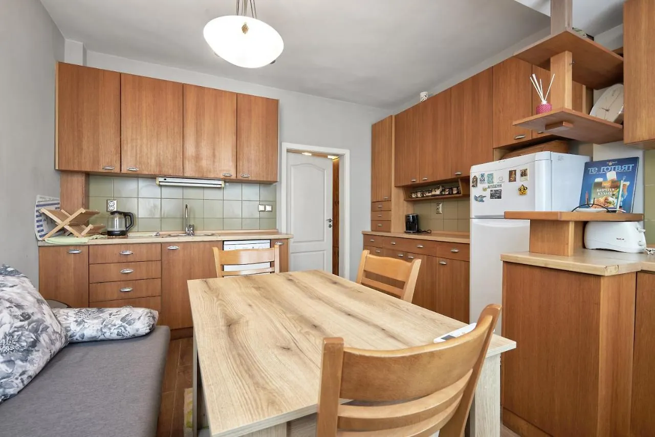 Space Of Arts ~ Two-Bedroom Apartment With Balcony Burgas